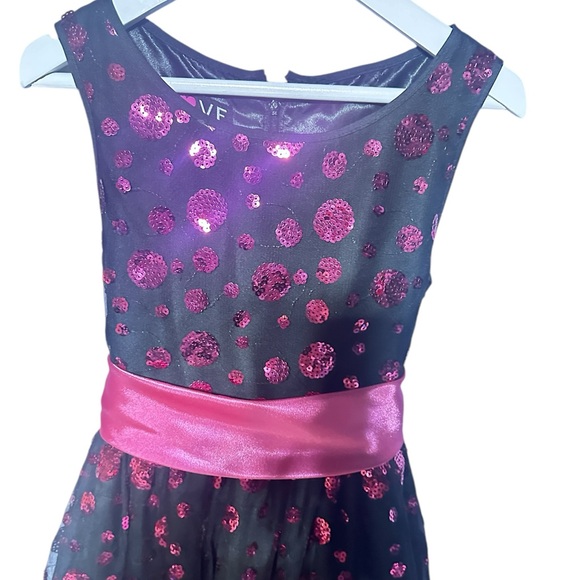 Elegant Girls Party Dress Size 12 Black Pouffy Dress W/Pink Sequin’s and Sash - Picture 8 of 16